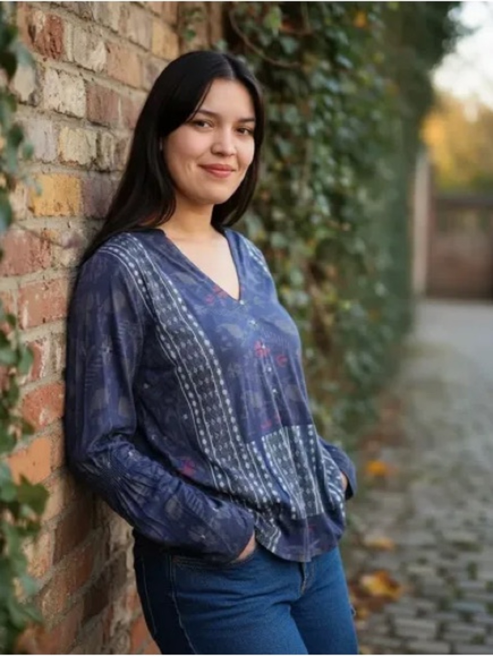 Lucky Brand Navy Printed V-Neck Long Sleeve Top